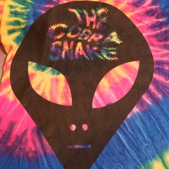 The cobra shop alien shirt - Picture 2 of 4